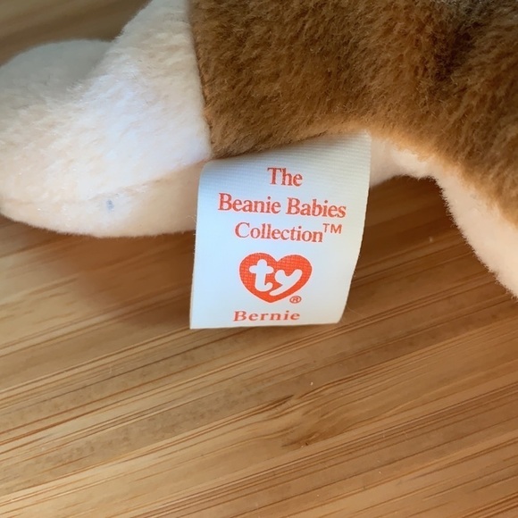 TY Beanie Babies Bernie The St. Bernard 1996 Cream Tan Black With Original Tag - Picture 9 of 10
